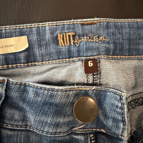 Kut from the Kloth Medium Blue Distressed Straight Leg Jeans - Picture 4 of 16